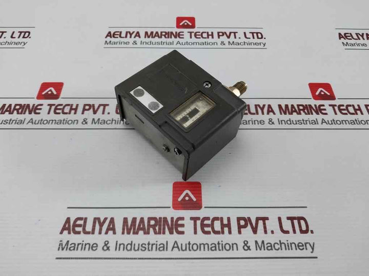 Saginomiya R-37A Pressure Control Switch 1-4 Kg/Cm2