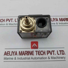 Saginomiya R-37A Pressure Control Switch 1-4 Kg/Cm2