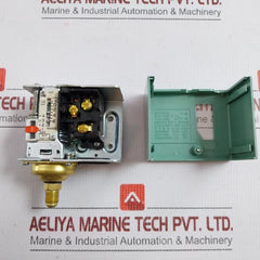 Sns-c106Q032 Pressure Control Switch Saginomiya