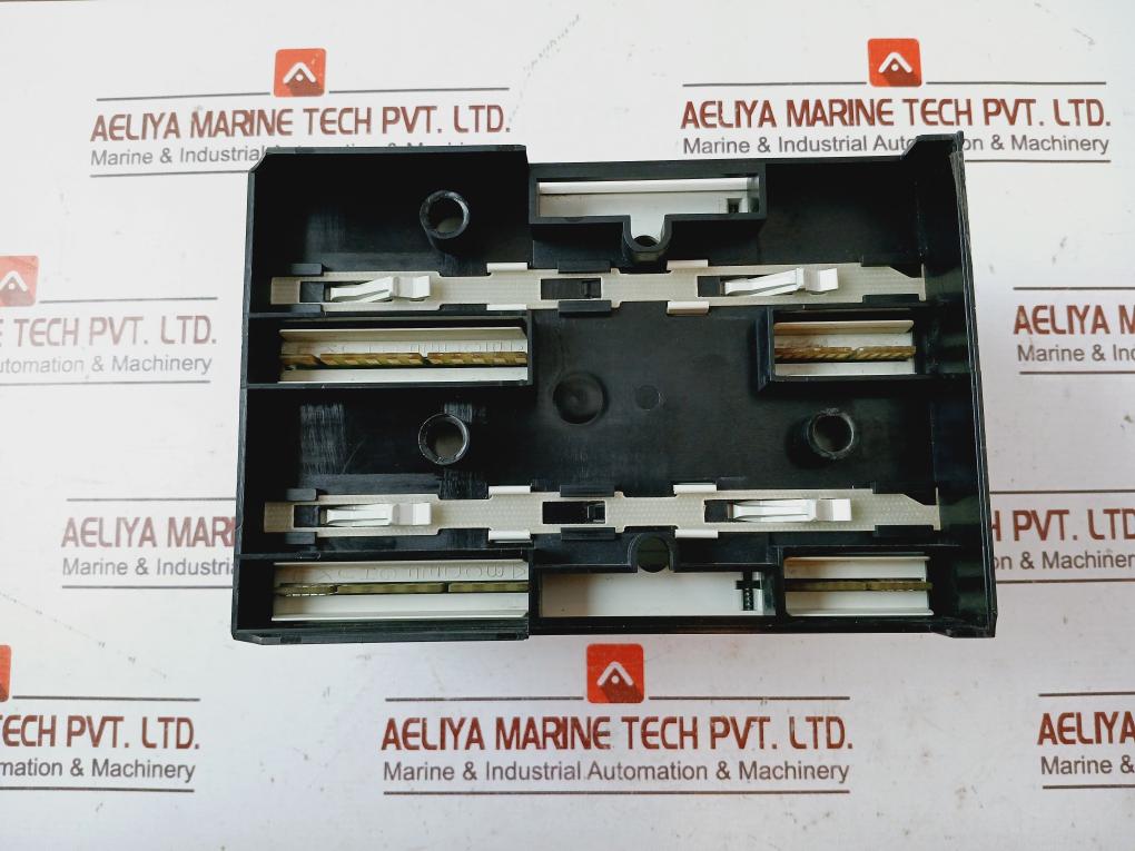 Saia-burgess Pcd4.E110  Pcd4.A400 Digital Input/Output Module