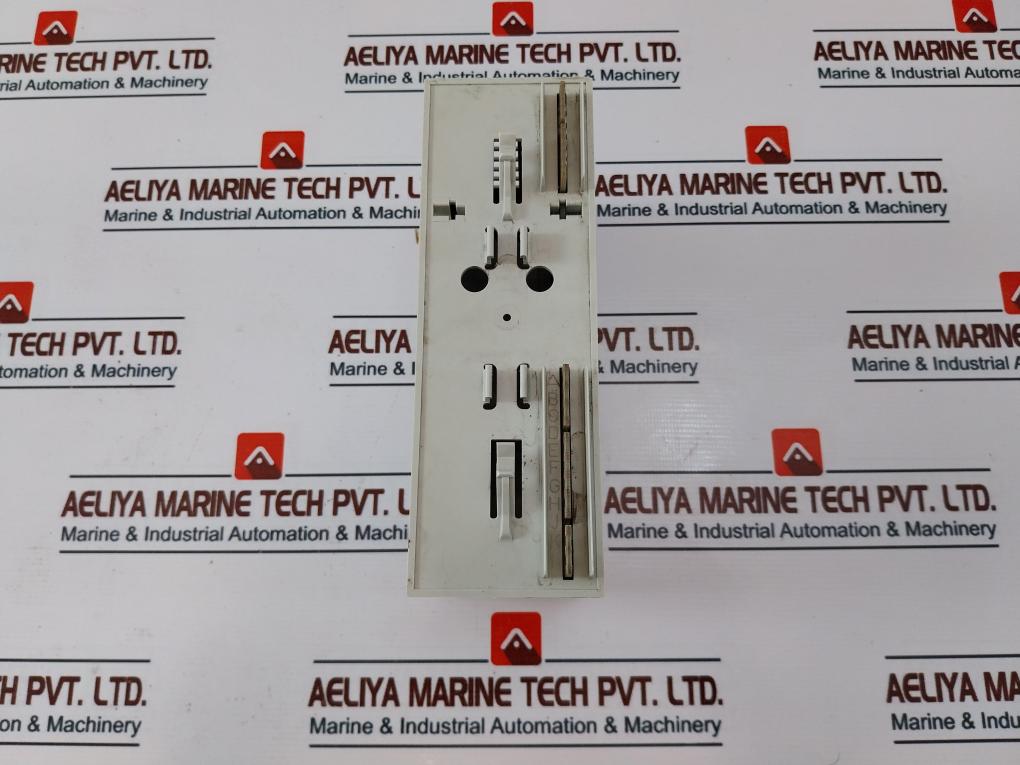 Saia-burgess Pcd4.W100/ Pcd4.E110/ Pcd4.A400/ Pcd4.C260Z05 I/O & Cpu Bus Module