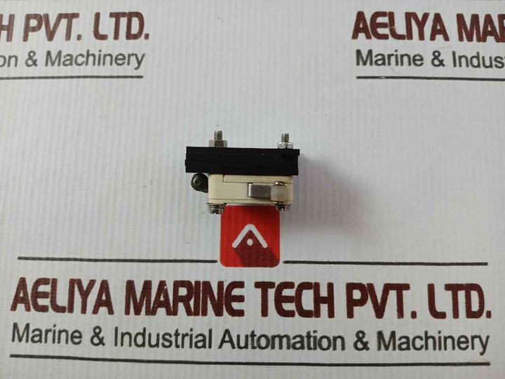 Saia Burgess V37Yr Microswitch Short Roller Lever