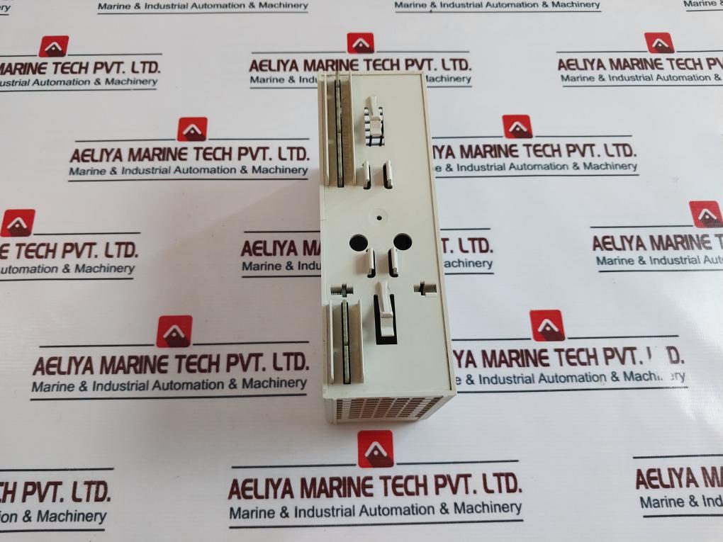 Saia Pcd4.A400 Digital Output Module Version: B, 24Vdc/0.5A