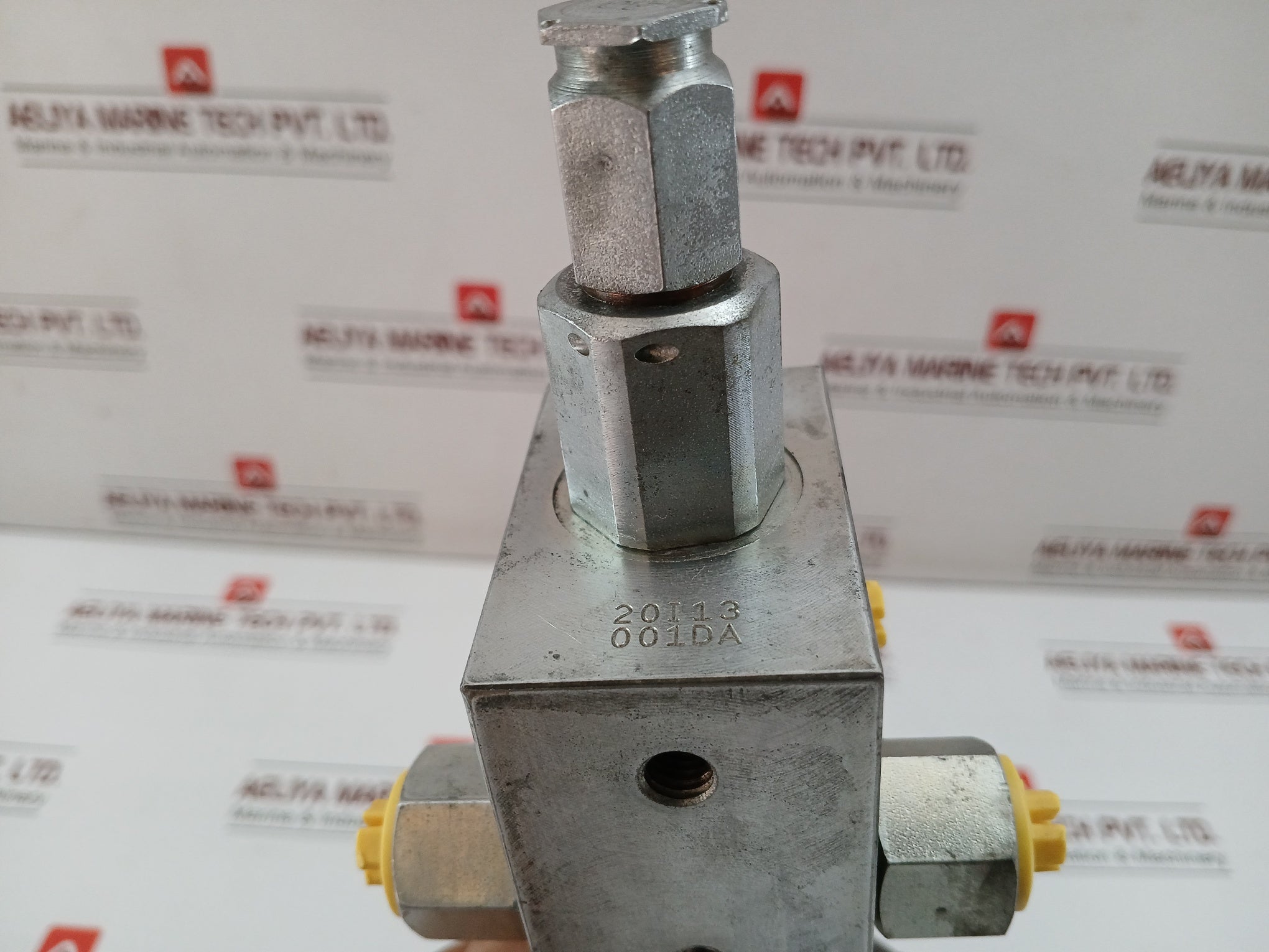 Saip Hydro Control Pressure Accumulator 250 Bar La.1.0,75.1.0.R1.A