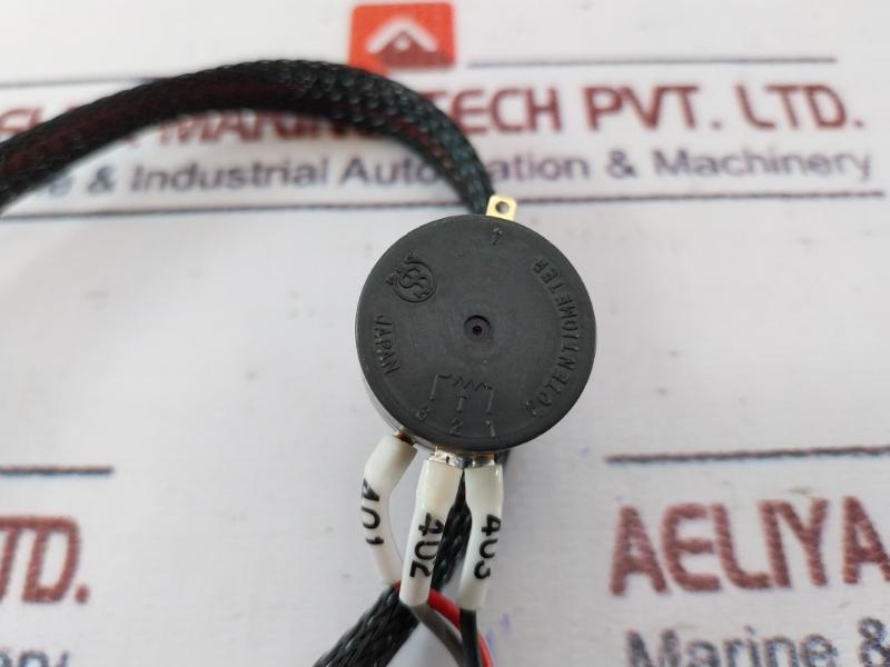 Sakae 10KΩL ±3% Wire Wound Potentiometer