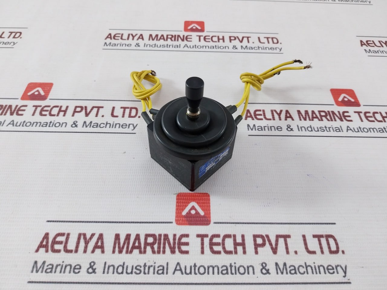 Sakae 40Jbk-yx-20R2G Joystick Controller W/ Potentiometer