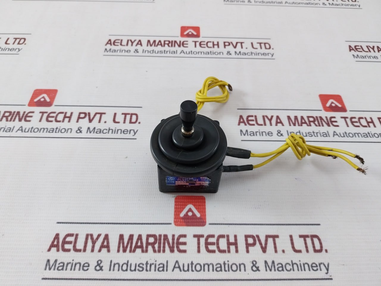 Sakae 40Jbk-yx-20R2G Joystick Controller W/ Potentiometer