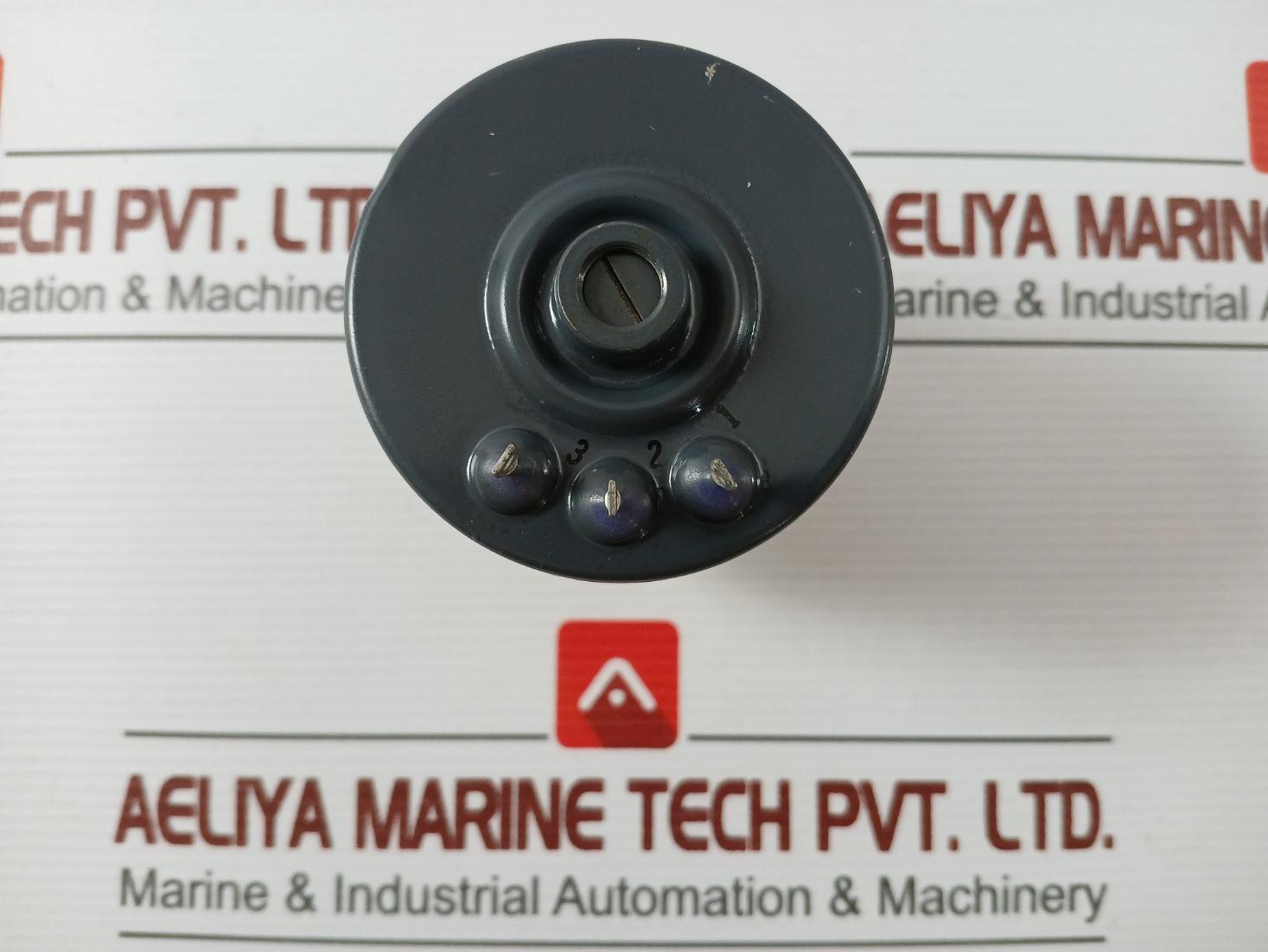 Sakae Of50Pb Potentiometer 100 Ohm J