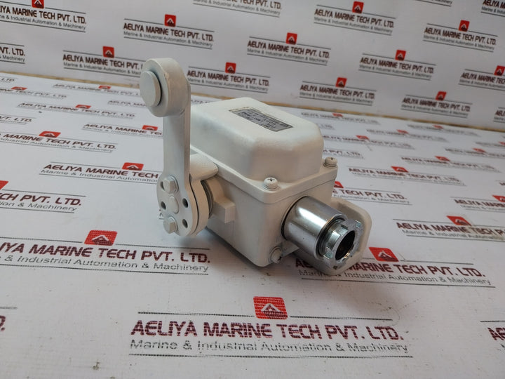 Sakamoto Electric Lwio-1B1Be Limit Switch 600V 5A