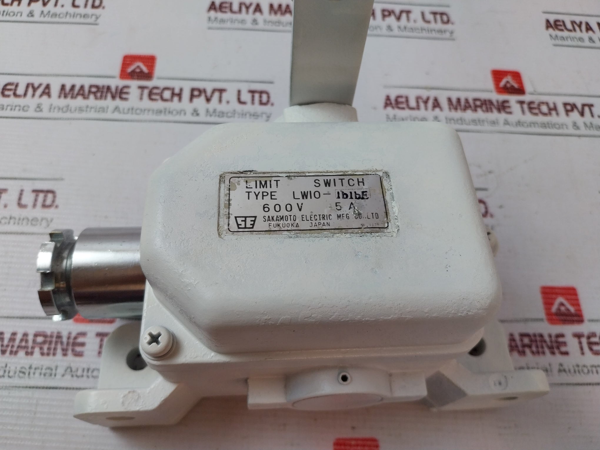 Sakamoto Electric Lwio-1B1Be Limit Switch 600V 5A