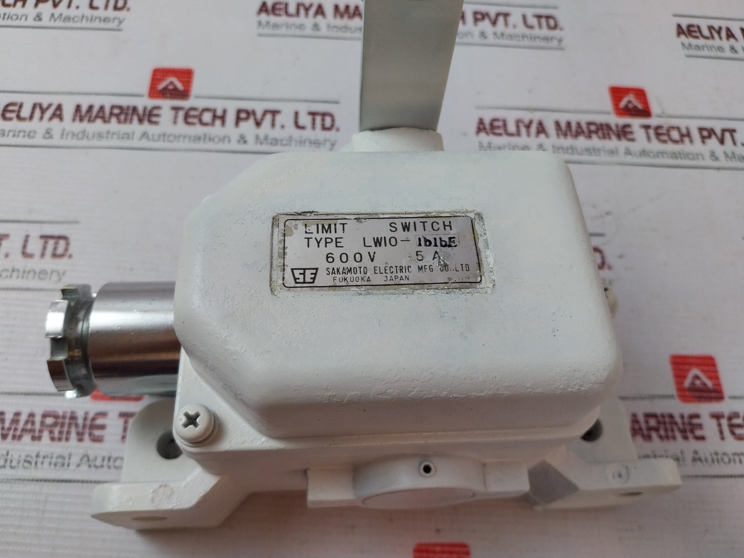 Sakamoto Electric Lwio-1B1Be Limit Switch 600V 5A