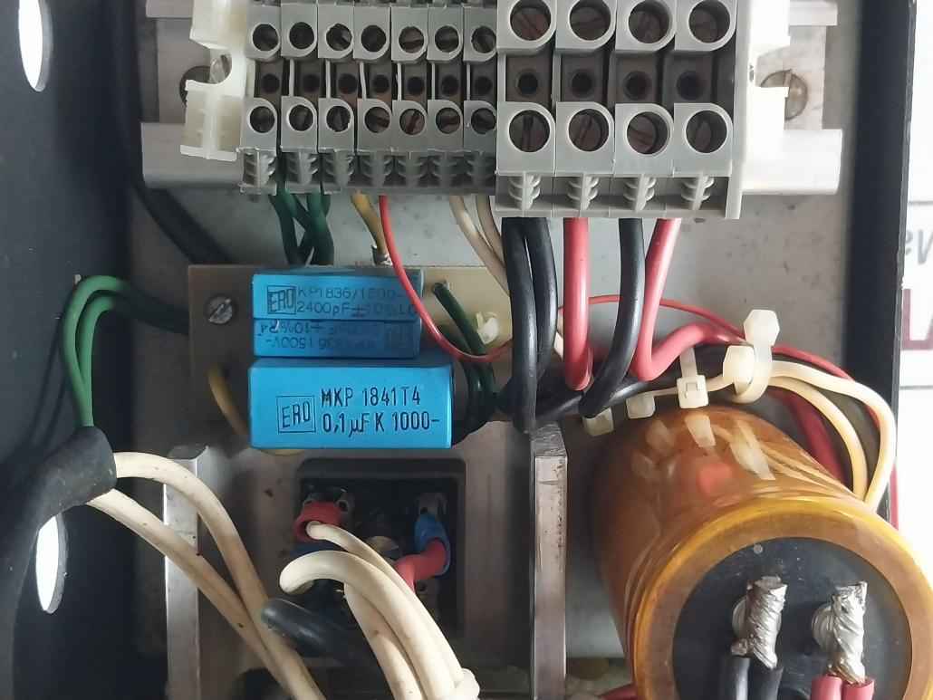 Salwico Bch 10/24 86737 Battery Charger 220V Ac-24V Dc 10A Ymk-38