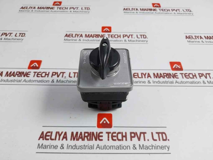 Salzer Cam Operated Rotary Switch Part No.25A-s25-72009-b03-pgbb