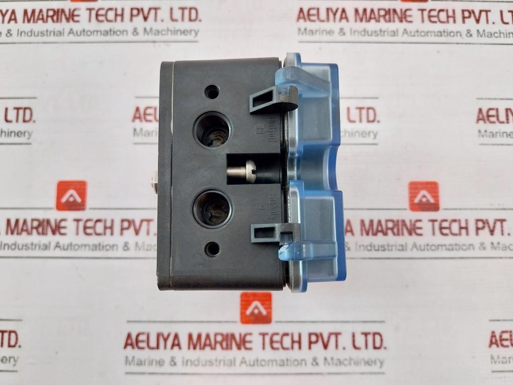 Samson 3725 Electropneumatic Positioner 3725-1100000000 7 Bar/105 Psi 4293171