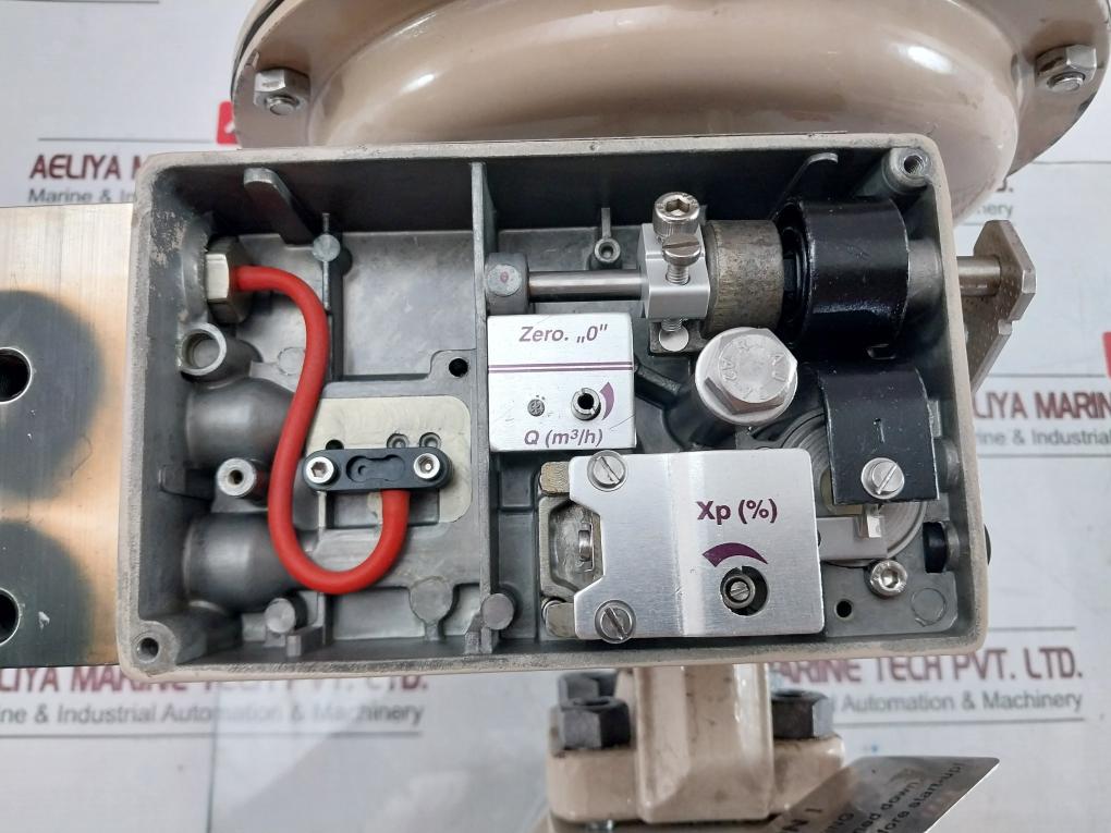 Samson Pneumatic Single-acting Positioner Valve 241-1, 6 Bar