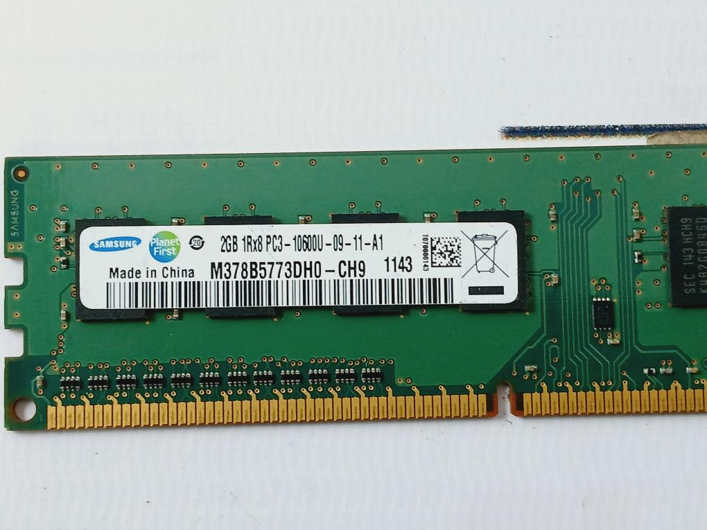 Samsung M378B5773Dh0-ch9 Desktop Memory Ram Board