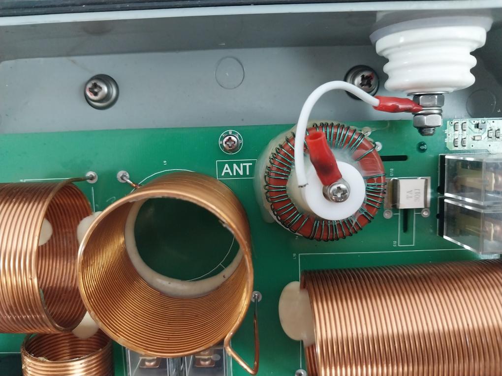 Samyung Sat-100 Automatic Antenna Tuner Unit