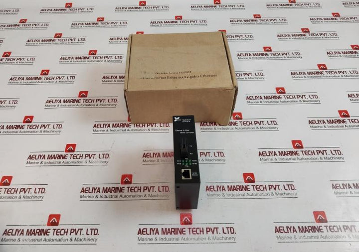 San Telequip Sc09fe Ethernet To Fiber Media Converter 10/100m Bps Ac230v