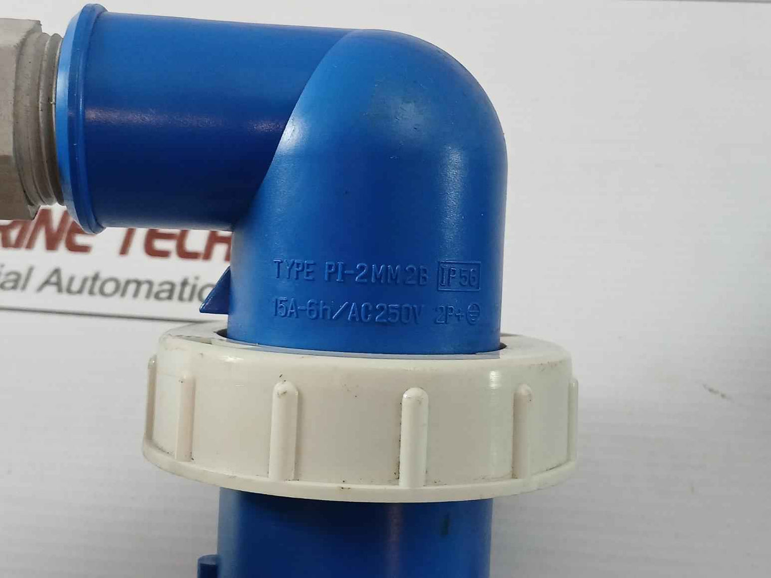 Sanshin Wt-60 Hand Lamp 15A-6H/Ac250V 2P+ 250V.100W