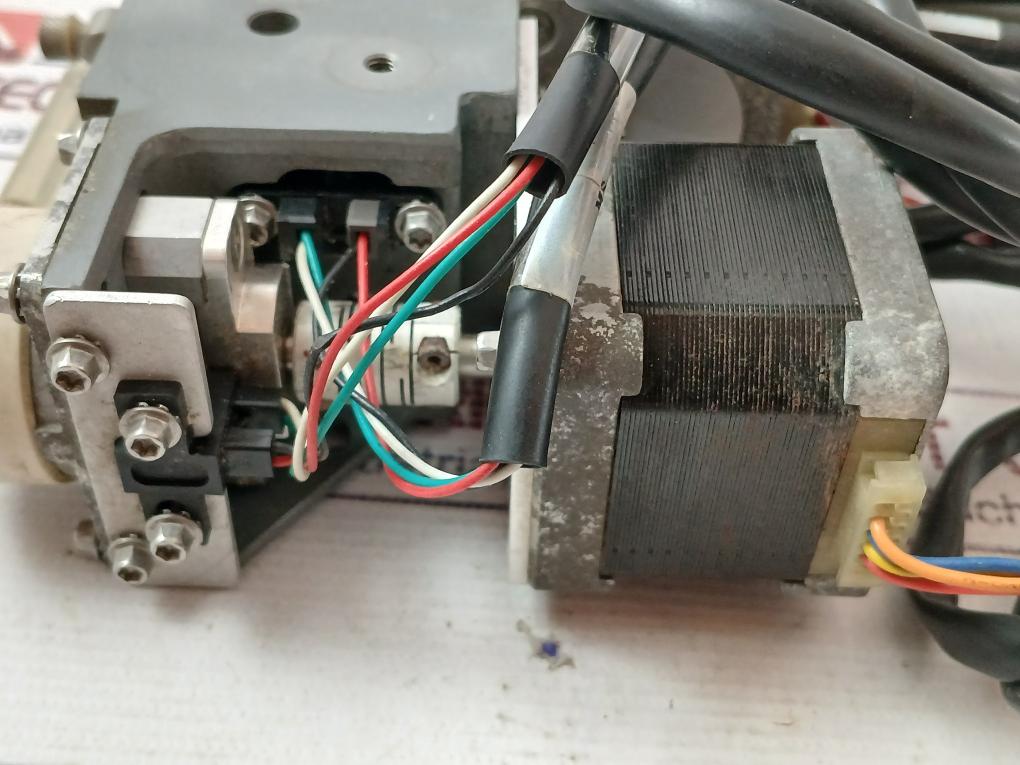 Sanyo Denki 103H5212-4544 Stepping Motor Rev E 289001868, 1868G0228