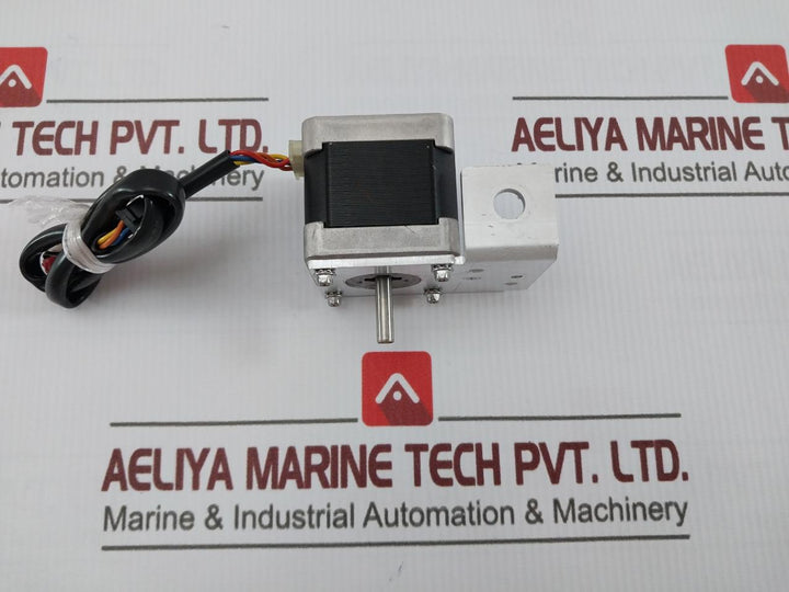 Sanyo Denki 103H5208-5541 Stepper Motor