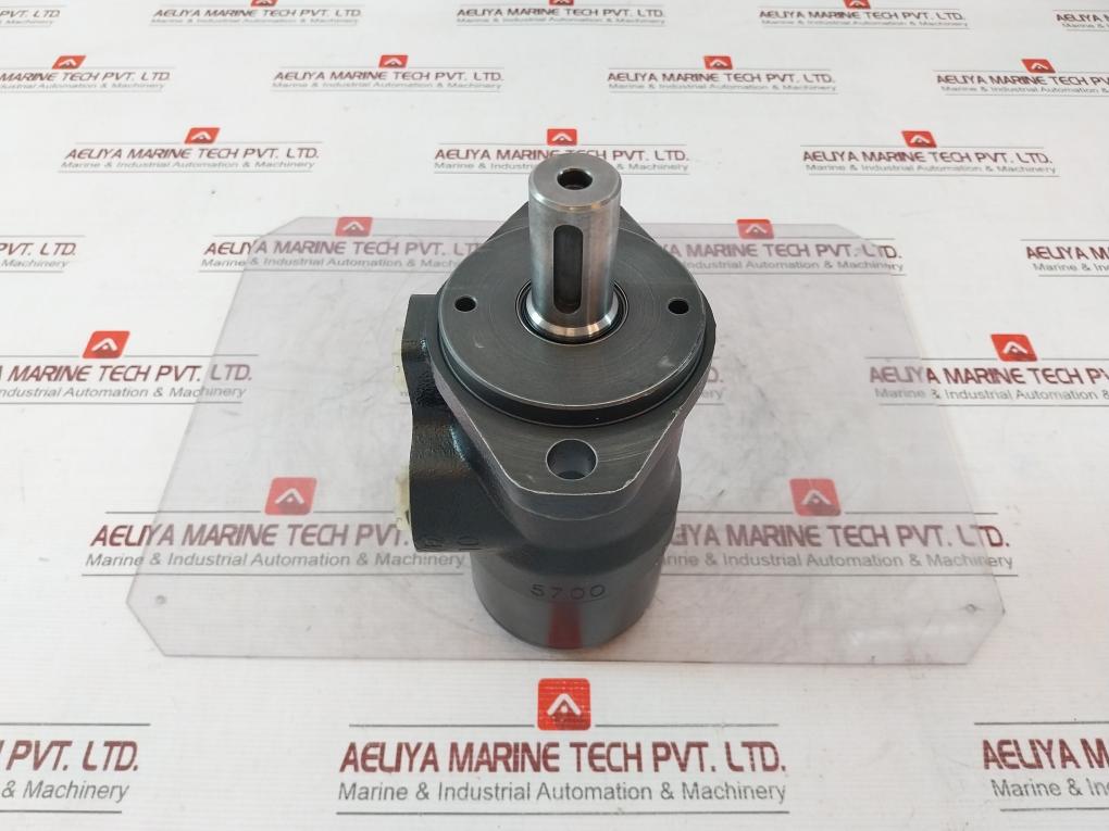 Sauer Danfoss Omp 315 Hydraulic Motor W24155548 10 5700 151-0317