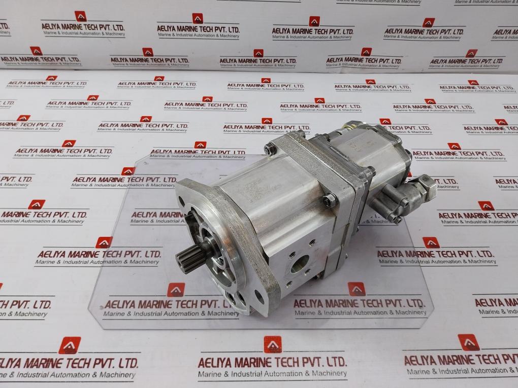 Sauer Danfoss Snp2/11 Hydraulic Triple Gear Pump 24Jly07