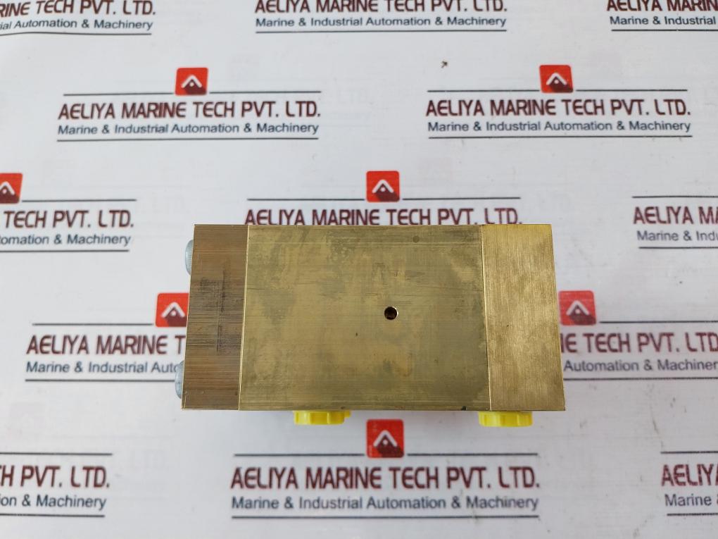 Sauer & Sohn HP COMPRESSOR WP5000 Pneumatic Relief Valve 061078