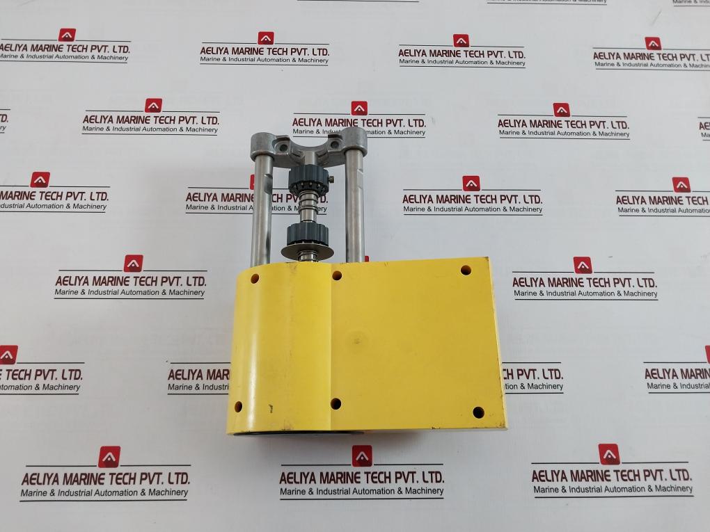 Sauter Avm234Sf132 Valve Actuator With Positioner Ip66 40Mm 2500N 24V 10W