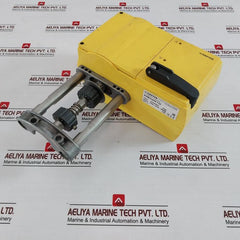 Sauter Avm234Sf132 Valve Actuator With Positioner Ip66 40Mm 2500N 24V 10W