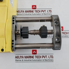 Sauter Avm234Sf132 Valve Actuator With Positioner Ip66 40Mm 2500N 24V 10W