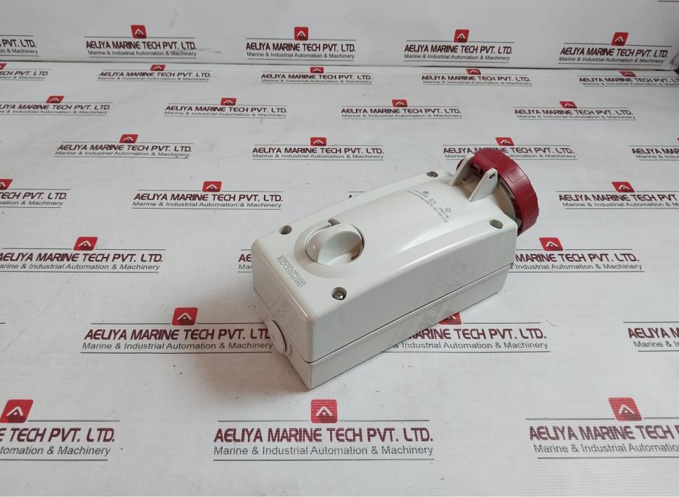 Scame 561.32864 Interlocked Socket 3P+T-ip67-32A-3H/380V-50Hz/440V-60Hz