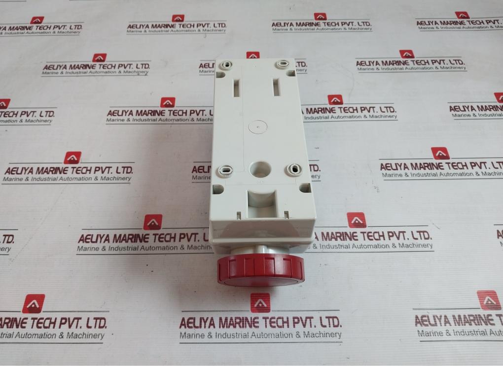 Scame 561.32864 Interlocked Socket 3P+T-ip67-32A-3H/380V-50Hz/440V-60Hz