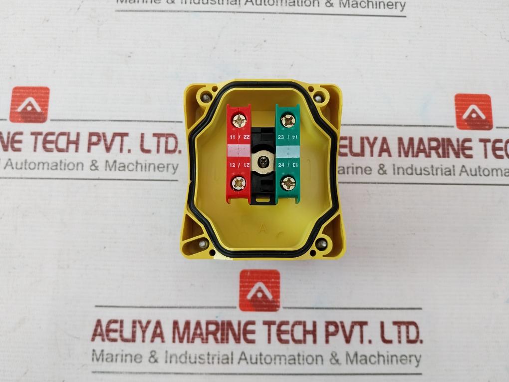 Scame 590.C10B Switch Disconnector Iec947-5-1/Vde0660 Ac15 6A/230V