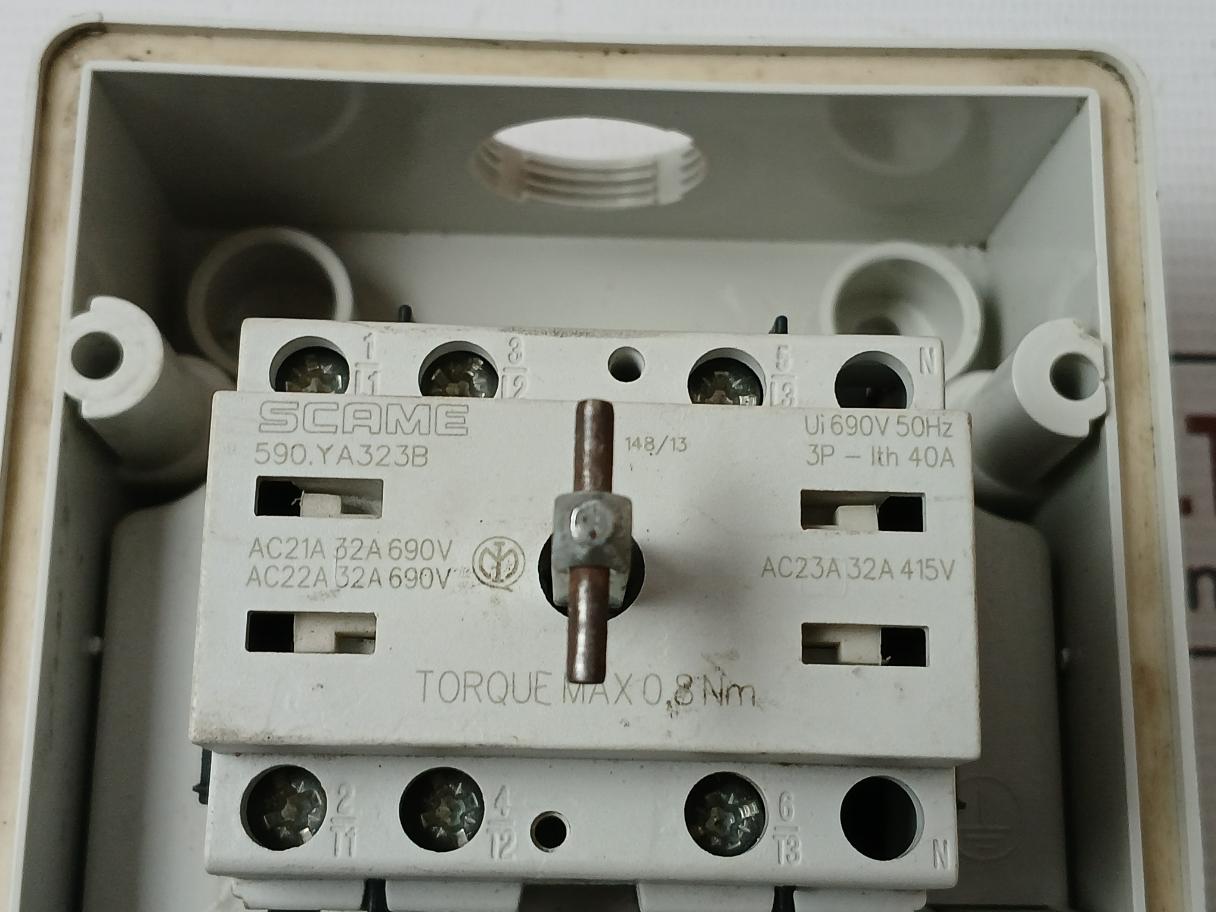 Scame Interlocked Socket 690V 50Hz 40A