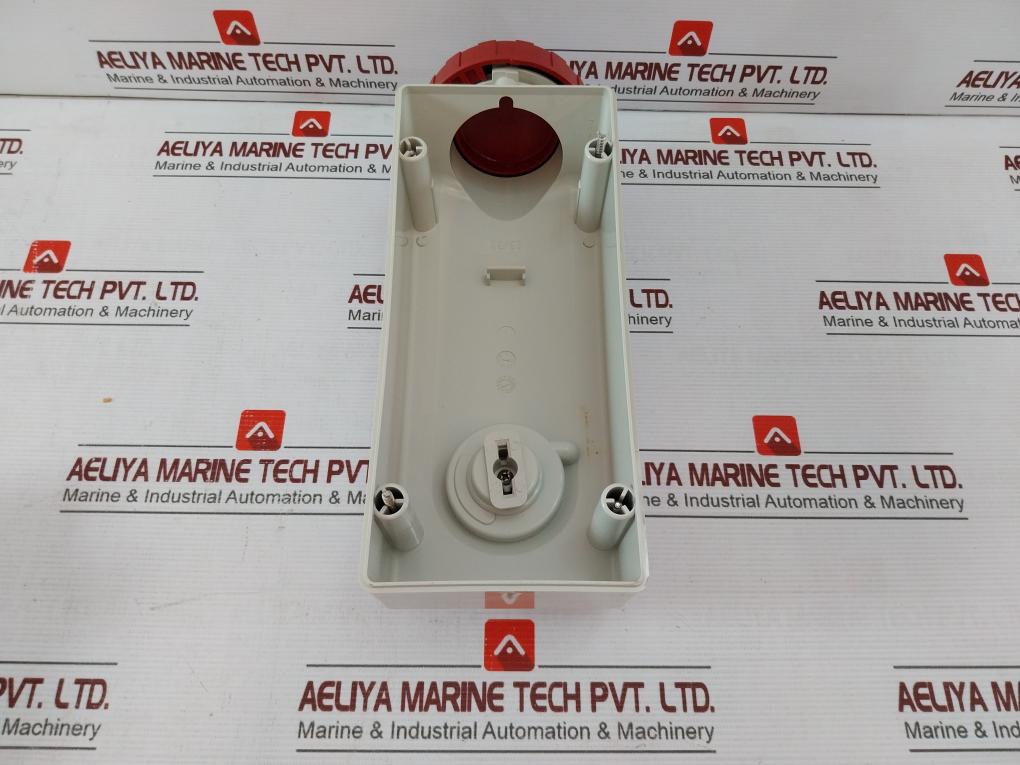 Scame Serie Advance 2 561.32864 Interlocked Socket-red 690V 50Hz 3P-ith 40A