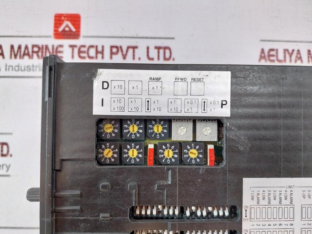 Scandinavian Electronics 2772-41 Programmable Controller 4-20Ma