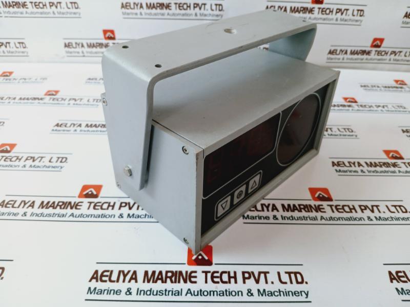 Scandinavian Micro Systems Lr40 Ac Digital Gyro Repeater 220Vac