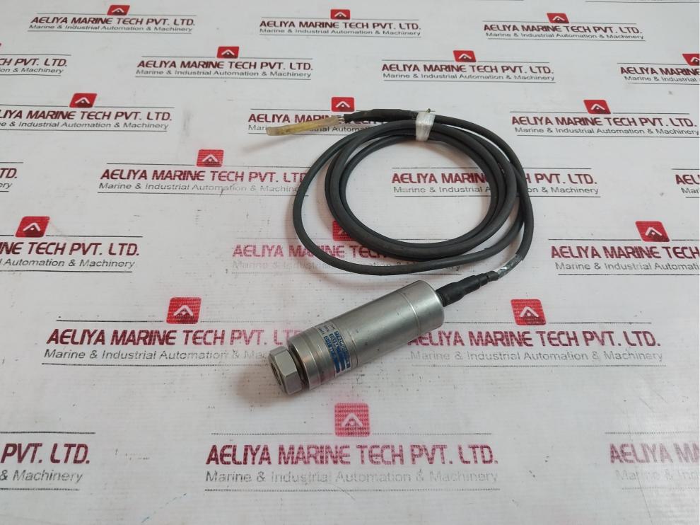 Schaevitz P782-1001-01M5 Pressure Transmitter Range 0-1.1 Bar