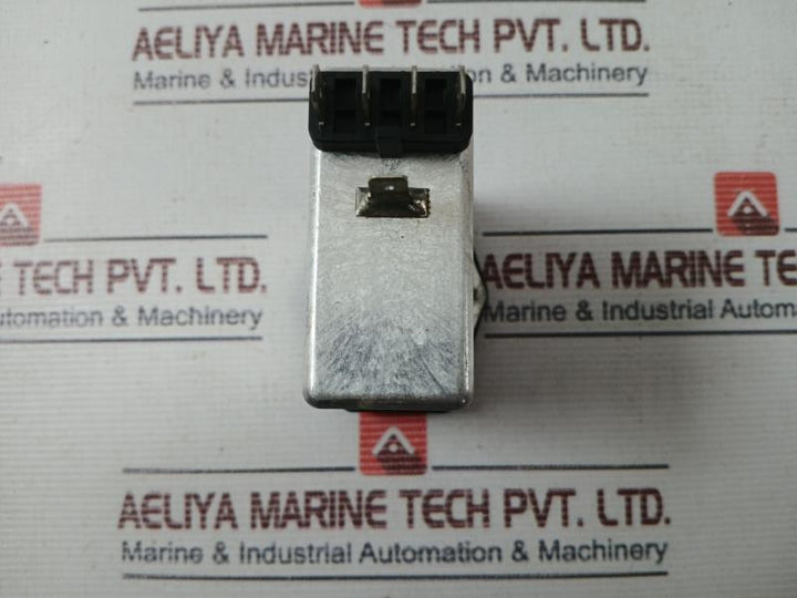 Schaffner Fn 394-6-05-11 Ac Power Entry Module 110/250Vac/50-60Hz