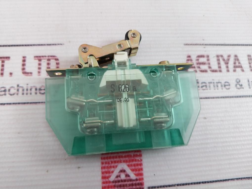 Schaltbau S 826 A Snap-action Switch