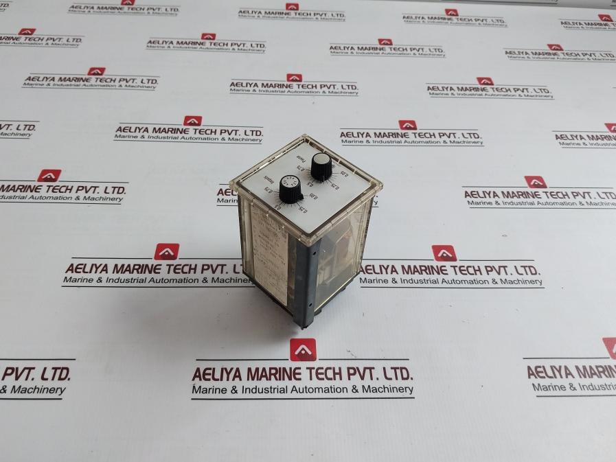 Schleicher Dpt 11G-105 Digital Time Relay 250V- 6A 40–60 Hz 500W