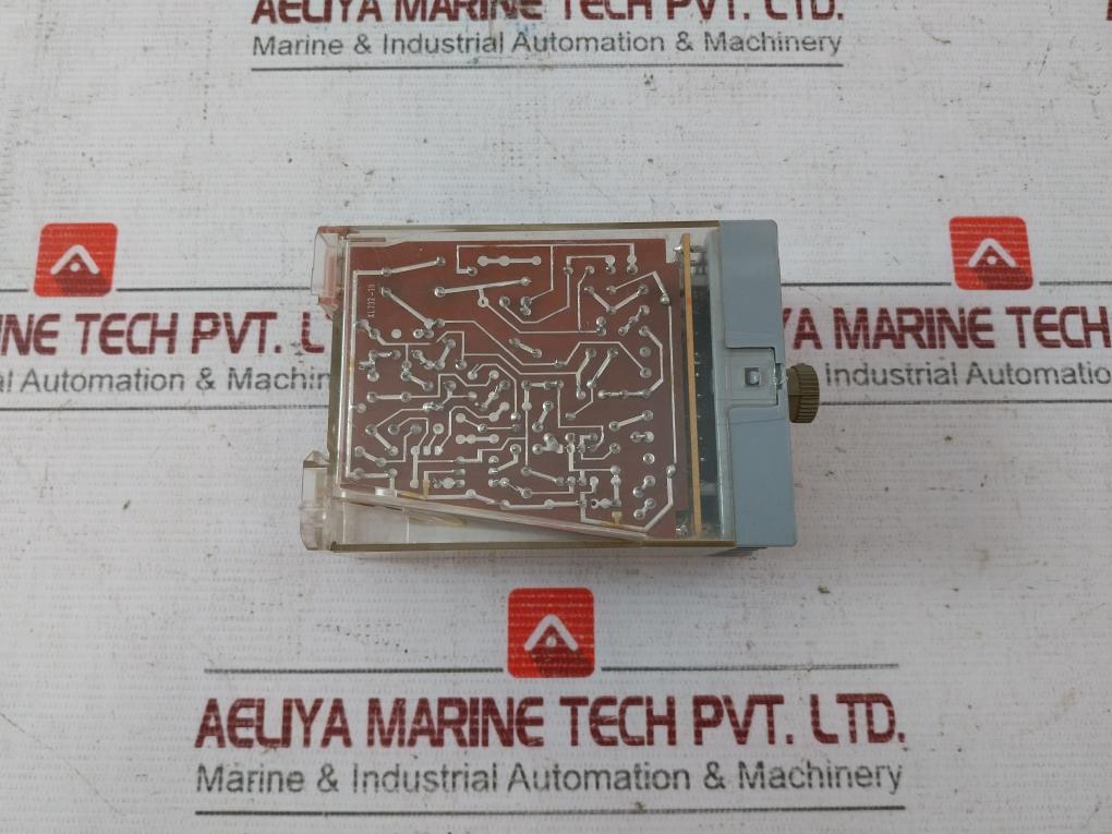 Schleicher Szt 520 Time Delay Relay 220V 40-60 Ks 012172 G/250