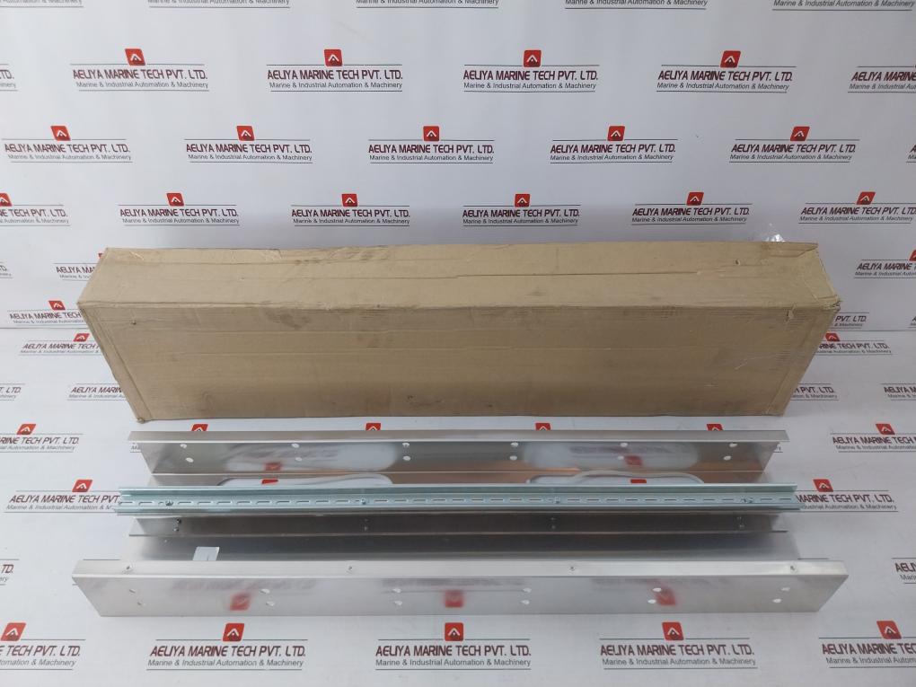 Schmachtl 4603076 Fta/Term Terminal Mounting Chassis Revision: D Zv1706648