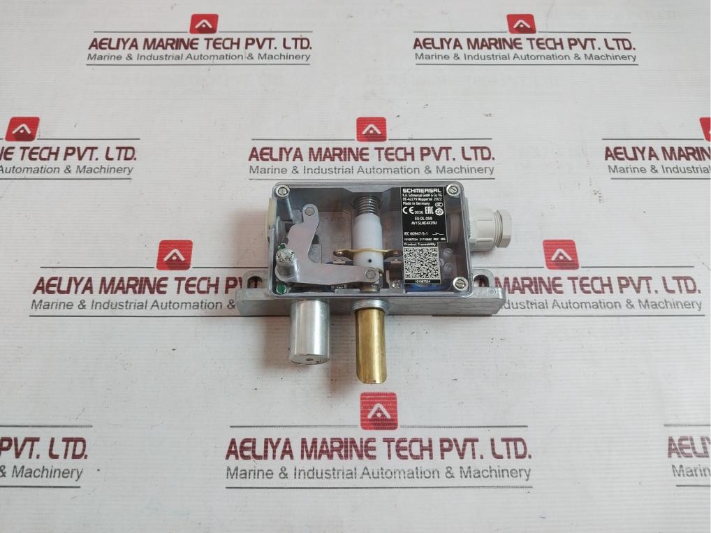 Schmersal Av15Lhe4X35U Door Locking Device 101087534, Sk-23050211, Eu-dl 059