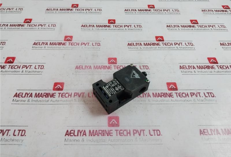 Schmersal Az 16 St1-as R Bottom 4-pole Connector Plug M12