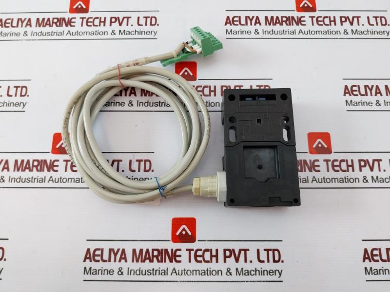 Schmersal Az 16 Zvrk Safety Switch With Cable Ip67 Ac-15 230v 4a A600, Vde 0660