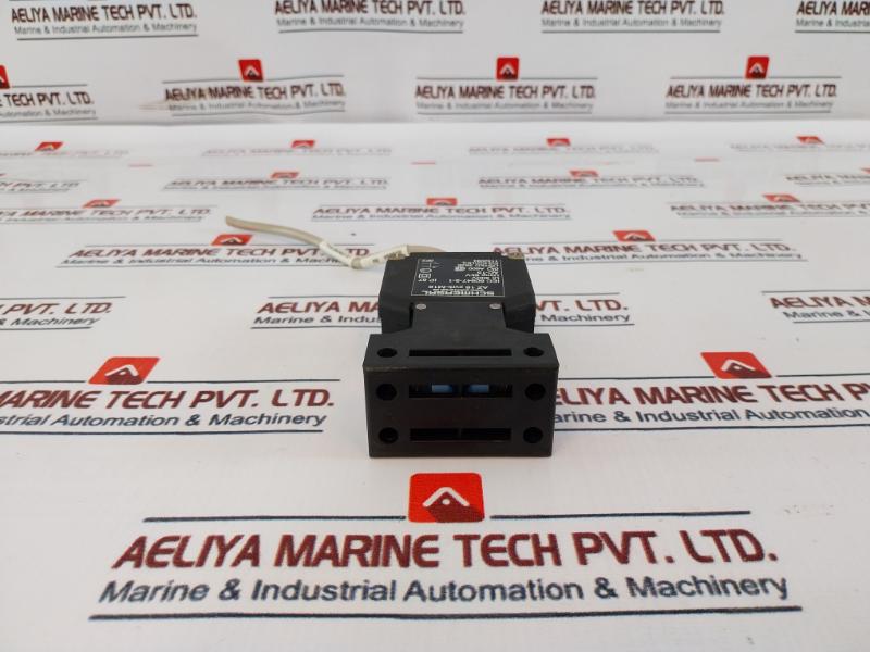 Schmersal Az 16zvrk M16 Position Switch With Separate Actuator 500v