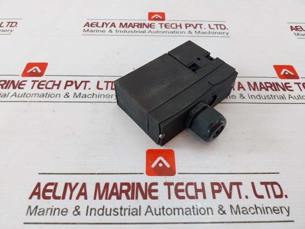 Schmersal Azm 170-11Zrka Solenoid Interlock Ip67 250V 24Vac/Dc 40-60Hz