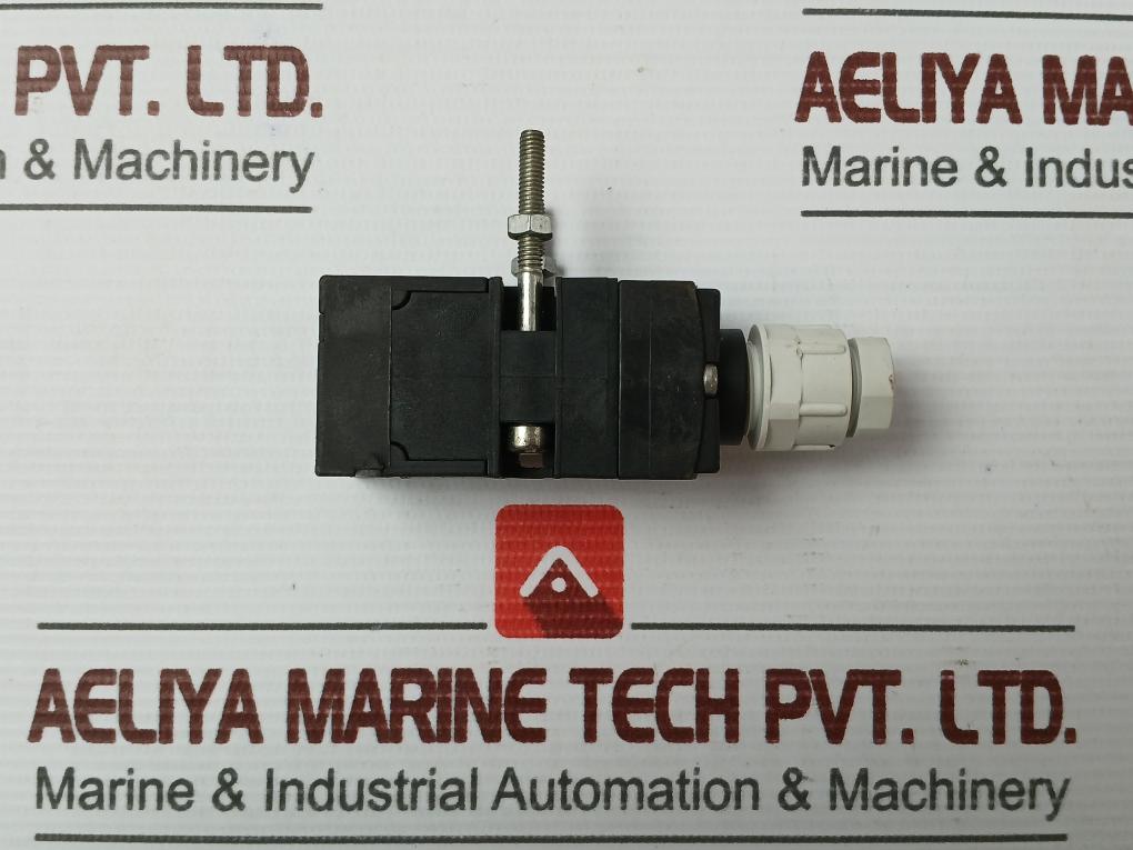 Schmersal Ip67 Limit Switch Az17-02Zrk-2686